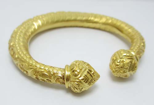 กำไลหัวบัว งานทองแกะลาย สวยมาก นน. 47.80 g รูปที่ 5