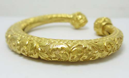 กำไลหัวบัว งานทองแกะลาย สวยมาก นน. 47.80 g รูปที่ 4