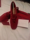 ขายรองเท้า Tod's รุ่น Ferrari size 9 UK มือ 1 ของแท้ 100%