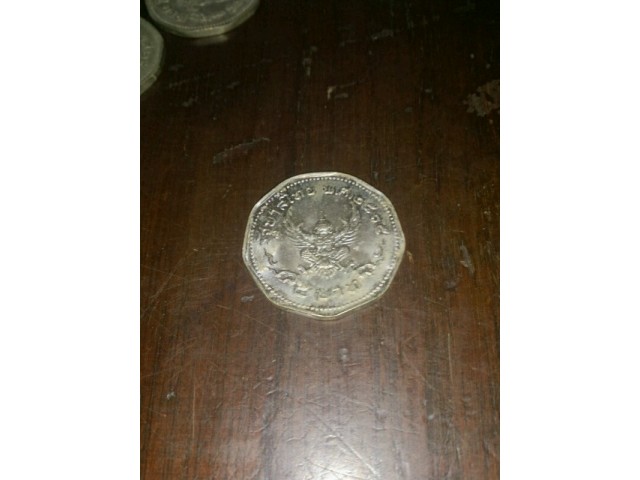 เหรียญ 5 บาท 9 เหลี่ยม รูปที่ 3