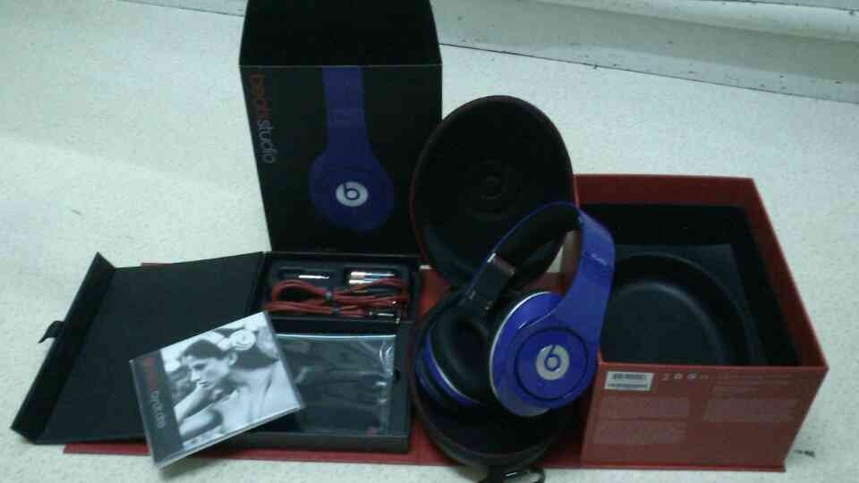 ขายหูฟัง beats tour + ct มือหนึ่งสภาพ 100% ของแท้ ยังไม่ได้แกะห่อ รูปที่ 3