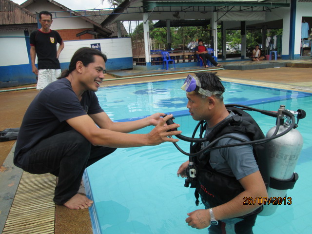 อุปกรณ์ดำน้ำมือสองครบเซ็ทเริ่มต้นที่ 20000 บาทที่ร้าน(อุปกรณ์ดำน้ำ scuba มือสอง)บน Facebook รูปที่ 6