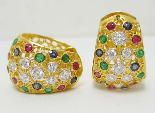 ต่างหู หยก สีเขียวเข้ม ล้อมเพชร 0.65 ct. นน. 3.20 g รูปที่ 6