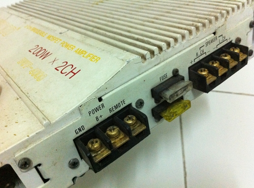 เพาเวอร์แอมป์ BOSSWOOD รุ่นBWF-4000 รูปที่ 2