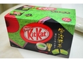 Kitkat Matcha Green Tea, คิทแคทชาเขียวมัทฉะ กล่องใหญ่ (พร้อมส่ง) 