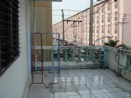 ห้องพัก-ห้องเช่า ม.รามคำแหง1 รินรดา สามารถเดินเข้าที่พักได้ รูปที่ 6