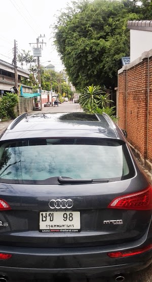 ขาย Audi Q5 MTM Quattro 2.0 TFSI 270 แรงม้า ปี2010 มีรูปครับ (เจ้าของขายเอง)   - 42,000 Km. Engine 1,984 cc. 4WD Gear (S-troni รูปที่ 4