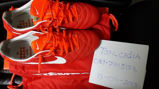 ขายรองเท้าสตัท Nike Tiempo Legend IV -ตัวท็อป สีแดง ของแท้ มือ2 สภาพ 98% ใหม่กิ๊กๆ รูปที่ 1