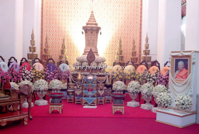 บริการจัดดอกไม้หน้าศพ โดยทีมงาน คุณไปรวิทย์ วัดตรีทศเทพ บริการทั่วไทย รูปที่ 4