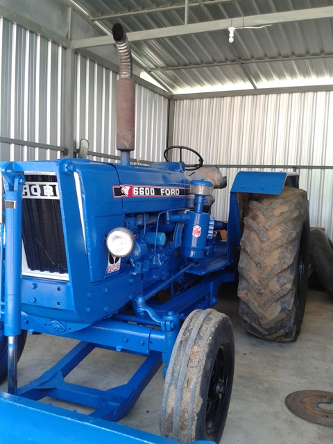 รถไถ FORD 6600 รูปที่ 3