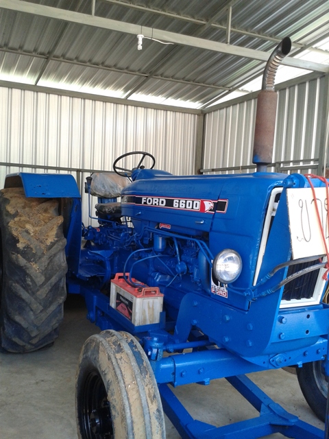 รถไถ FORD 6600 รูปที่ 2