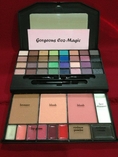 e.l.f. Studio - Makeup Clutch Makeup Clutch Palette ราคา 750 บาทเท่านั้น