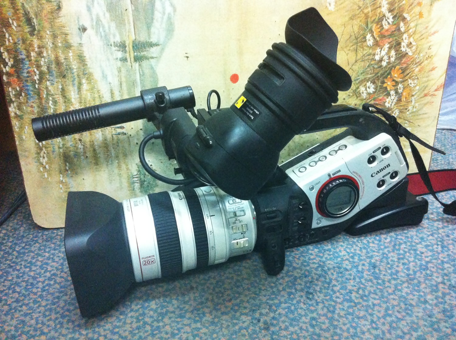 ขาย!! กล้องวีดีโอ Canon XL2 พร้อม อุปกรณ์ ครบชุด!!!! รูปที่ 5