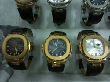นาฬิกา Chanel, Rolex, D&G ,Louis Vuitton รูปที่ 2