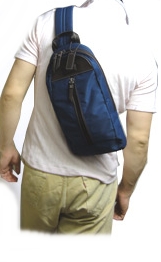 กระเป๋าผู้ชาย  COACH รุ่น  VARICK SLING สีน้ำเงิน F70692 รูปที่ 1
