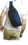 กระเป๋าผู้ชาย  COACH รุ่น  VARICK SLING สีน้ำเงิน F70692