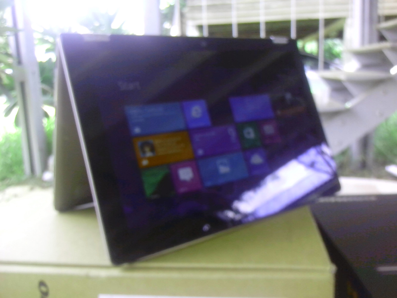  Lenovo IdeaPad Yoga 11 Touch Screen Windows8 จอ 11