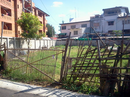 Land for sale @ Chiang Mai, in the mid of town รูปที่ 2