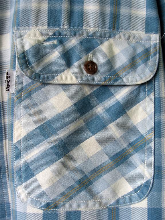 เสื้อเชิ๊ต Levi's ผ้ายีนส์ลายสก๊อตSize M Made in Malaysia รูปที่ 5