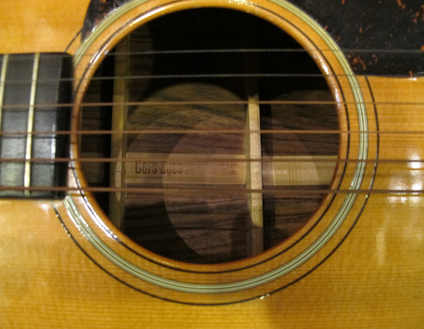 Tokai Cat's Eyes CE700S พร้อม Hardcase สายDaddario รูปที่ 2