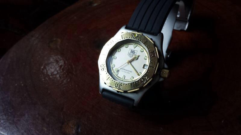 นาฬิกา Tag Heuer Professional รุ่น 3000 ของแท้สภาพดี ตัวเรือนสองกษัตริย์  รูปที่ 1