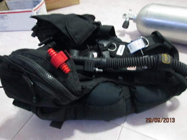 ขายอุปกรณ์ดำน้ำ scuba ครบเซ็ทราคา 22000 บาทสภาพสวยมากๆดูสินค้าไดที่ร้าน (Thailandspeargun shop) บน Facebook รูปที่ 7