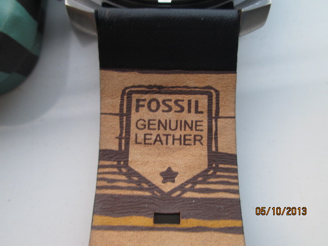 ขายนาฬิกายี่ห้อ FOSSIL ซื้อจากอเมริกายังไม่เคยสวมใส่ใช้งานสักครั้งเดียวครับขายแค่ 5500 บาทจากราคาซื้อ 10000 กว่าบาท รูปที่ 4