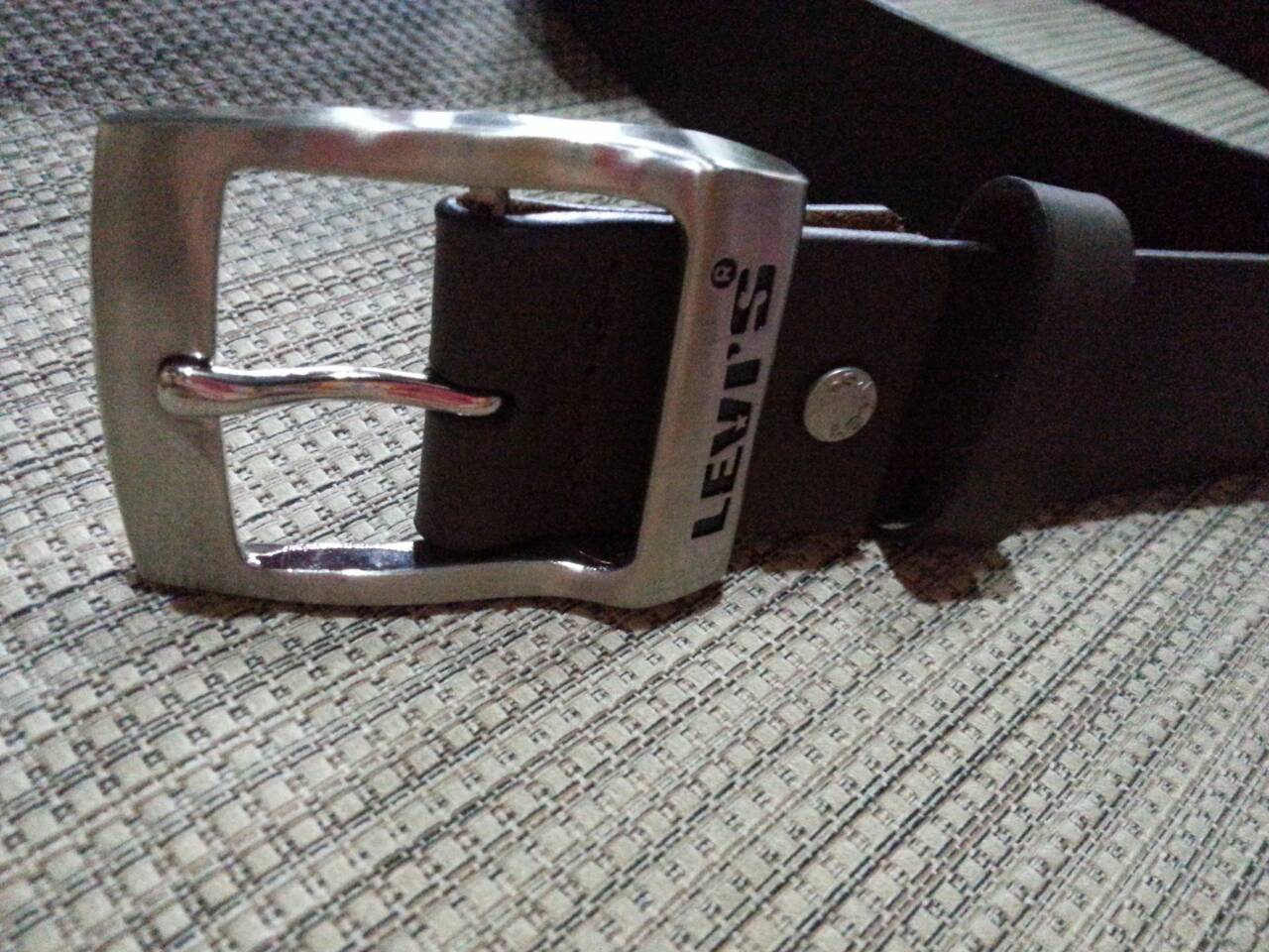 ขายครับ levi's 6943 หนังแท้ (ของแท้ครับ ) รุ่นยอดนิยม หาของยากแล้วตอนนี้ เฉพาะนักสะสม รูปที่ 4