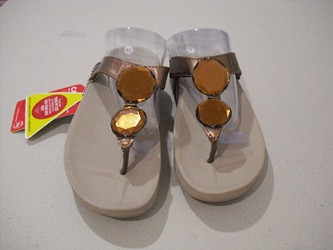 Fitflop ราคาถูก 550 บาท ส่งฟรี รูปที่ 1