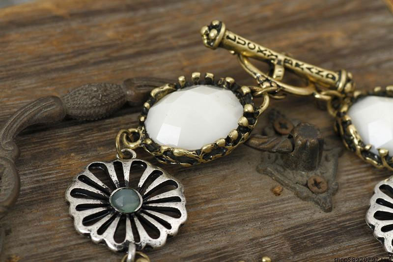 NT569 กำไลข้อมือแต่งจี้สไตล์วินเทจ Lucky Brand รูปที่ 4