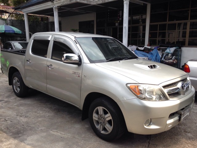 ขาย TOYOTA HILUX VIGO 2.5 E DOUBLE CAB ปี 2007 เกียร์ธรรมดา รูปที่ 2