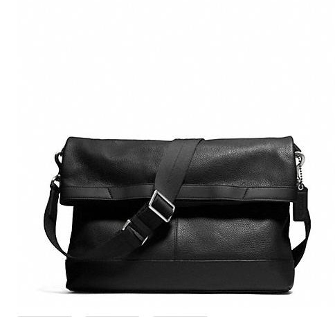  กระเป๋าผู้ชายสะพาย COACH รุ่น  CAMDEN LEATHER FOLDOVER TOTE F70928 รูปที่ 4