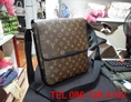 ขาย LV หลุยส์วิตตอง กระเป๋าสะพายข้างผู้ชาย รุ่น Bass  สุดเท่ คุ้มราคา