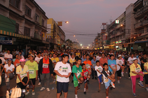 เทศบาลเมืองบางศรีเมือง จัดงานเดิน-วิ่งเพื่อสุขภาพ 5 ก.ม. รูปที่ 1