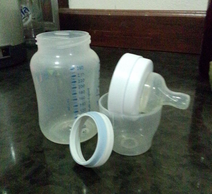 ขายขวดนม Avent (มือสอง) ขนาด 260 ml./9oz. พร้อมจุกนมสำหรับเด็กอายุ 1 เดือนขึ้นไป รูปที่ 3