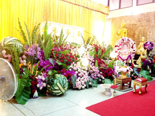 ร้านดอกไม้ ภูเก็ต,ส่งดอกไม้ ภูเก็ต,พวงหรีด,ช่อดอกไม้,พานขันหมาก,FLOWER DELIVERY TO PHUKET รูปที่ 6