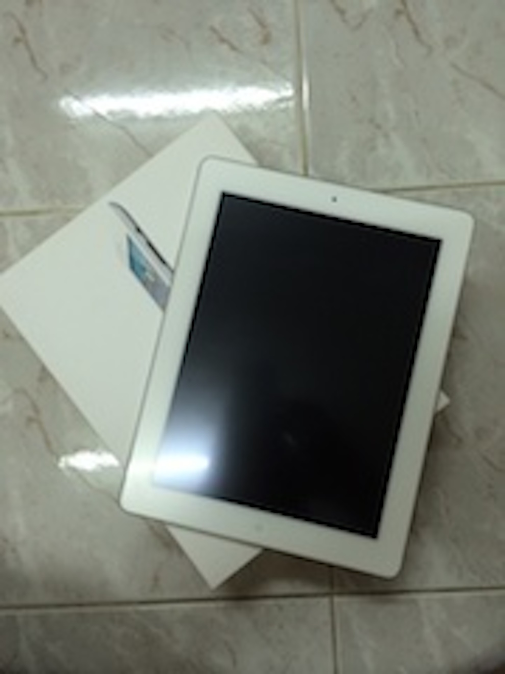 iPad2 3G-WiFi 32GB White สภาพ 98% IOS 7 (ใส่SIM ได้) รูปที่ 1