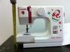 รูปย่อ ขายจักรเย็บผ้าขนาดเล็ก Janome Mini Sewing OMJ525 ลาย Enjoy Winter รูปที่2