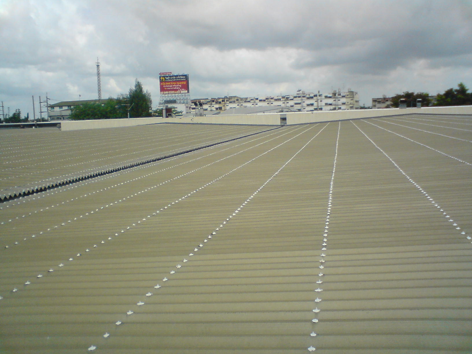 K 15 PLUS POLYURETHANE น้ำยาป้องกันการรั่วกันซึม ผลิตภัณฑ์ polyurethane สูตรน้ำ ป้องกันน้ำรั่วซึม,ลดอุณหภูมิใต้หลังคา,ทนต่อน้ำขังได้โดยไม่เปื่อยยุ่ย รูปที่ 6