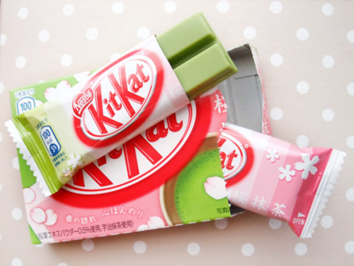 ขาย คิทแคท ชาเขียวซากุระ (Kitkat Greentea Sakura) รูปที่ 1