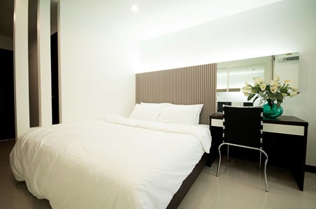 Bangna Serviced Apartment you can reach to our residence for only 15 minutes  รูปที่ 1