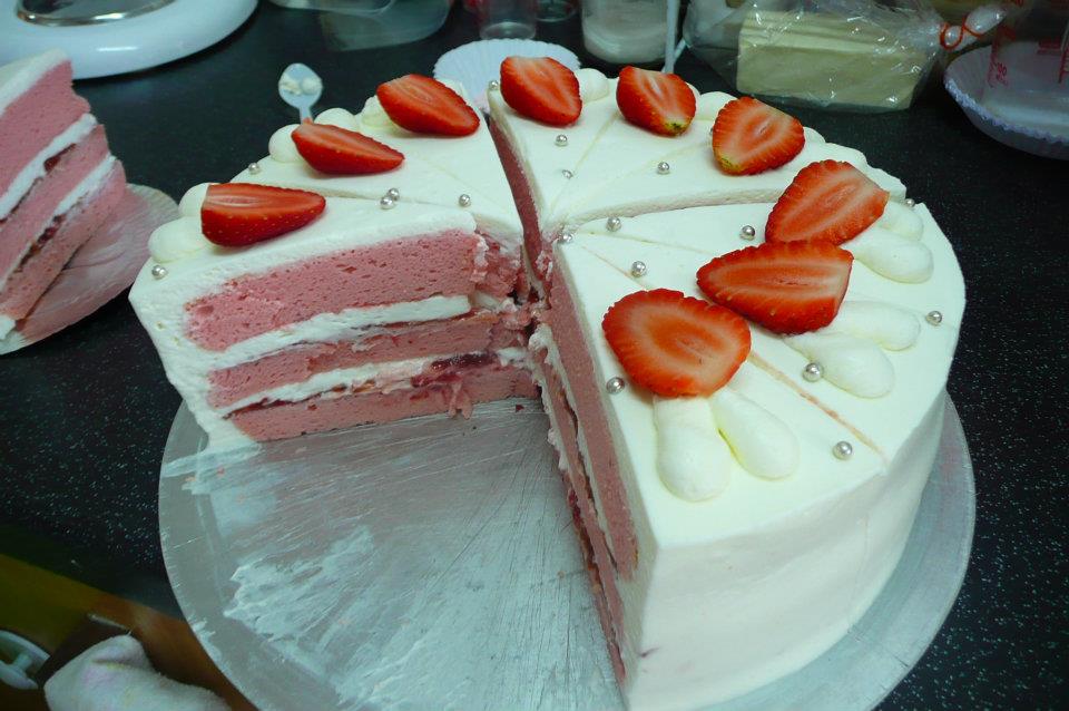 Strawberry Yogurt Cake รูปที่ 3