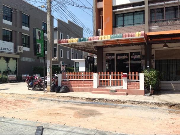 ขายทาวน์โฮม โครงการThe OASIS ถนนพัทยาใต้ 16 ทาวน์โฮม 4 ชั้น 26.5 วา 3 ห้องนอน 4 ห้องน้ำ 1ห้องโถงใหญ่ แอร์ 3 ตัว  รูปที่ 2