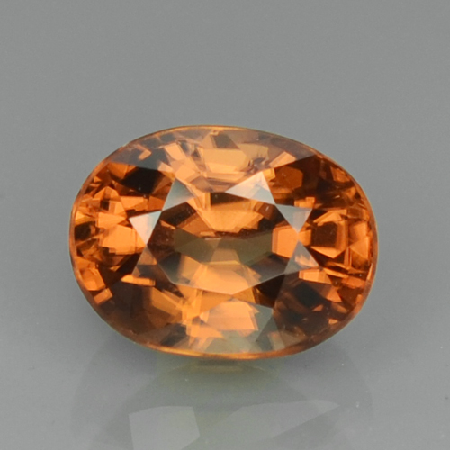 2.78 Cts Zircon เพทายแท้ธรรมชาติ สีเหลือง สีสวยไฟดี จากกัมพูชาค่ะ รูปที่ 1