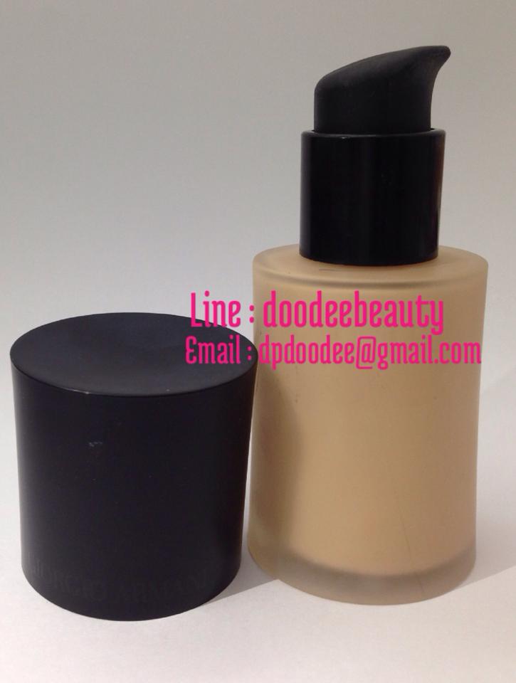 Giorgio armani Luminous silk foundation 30 ml. สี 4.0 ราคา 1500 บาทส่งฟรี รูปที่ 3