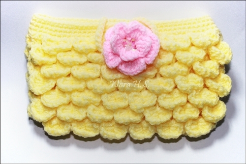กระเป๋าถักไหมพรม Handmade คละสีน่ารักๆ รูปที่ 3