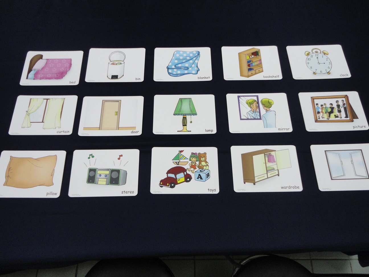 บัตรคำศัพท์ประกอบภาพ ห้องนอน Bedroom Flashcards รูปที่ 5