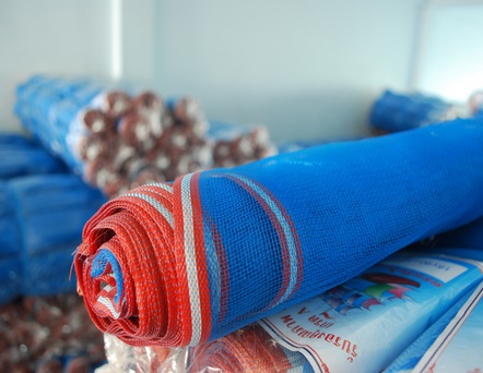 จำหน่ายสแลนป้องกันแสงแดด  ตาข่ายพลาสติก ตาข่ายกรองแสง ผ้าฟาง พลาสติกสาน  รูปที่ 4