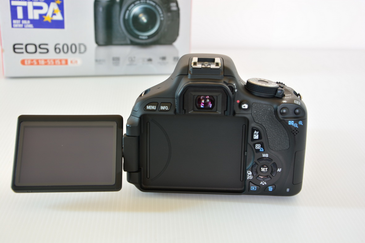 ขาย Canon EOS 600D+Lens 18-55 IS II มีประกันศูนย์ฯยาวๆ พร้อมอุปกรณ์ครบกล่อง และของแถม กระเป๋าอย่างดี ไม่ต้องซื้อเพิ่ม.. ถ่าย VDO Full HD ใช้งานน้อยมากๆชัดเตอร์ 3,942 ครั้ง (รูปถ่ายของจริง) กล้องมือสอง ราคาถูก รูปที่ 6