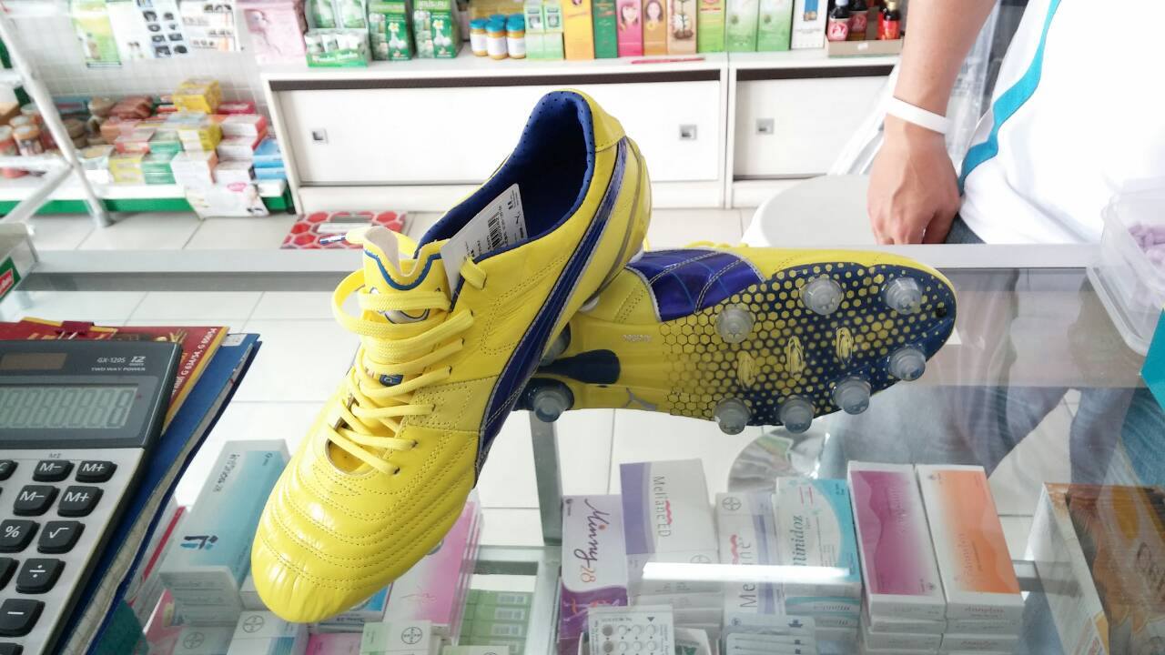 ขายรองเท้าฟุตบอล Mizuno made in Japan รูปที่ 1